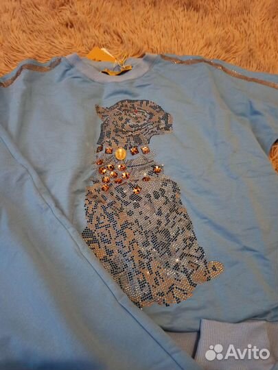 Спортивный костюм