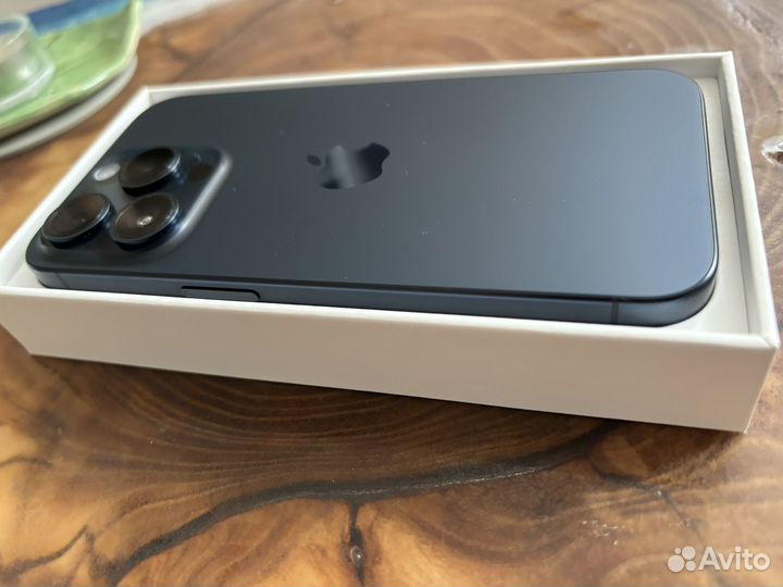 iPhone 15 Pro, 256 ГБ