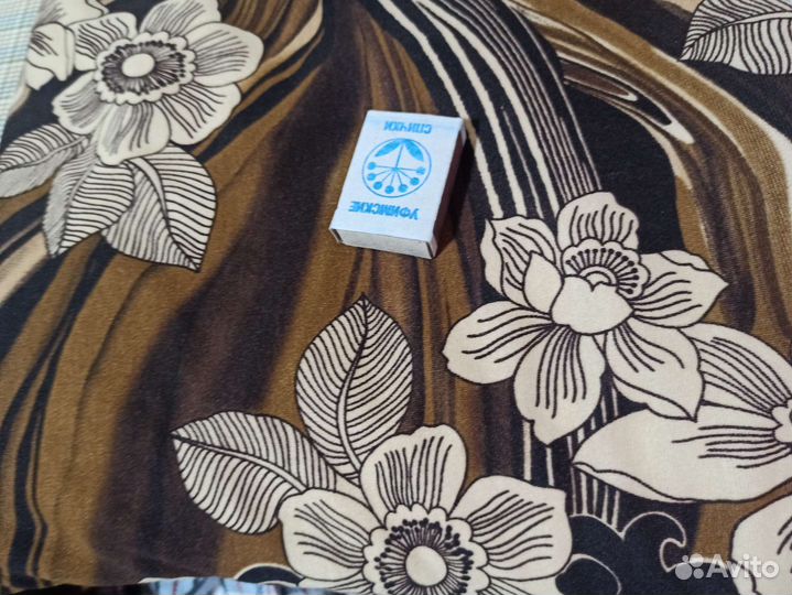 Отрез ткани трикотаж. 350 *150 см. За отрез