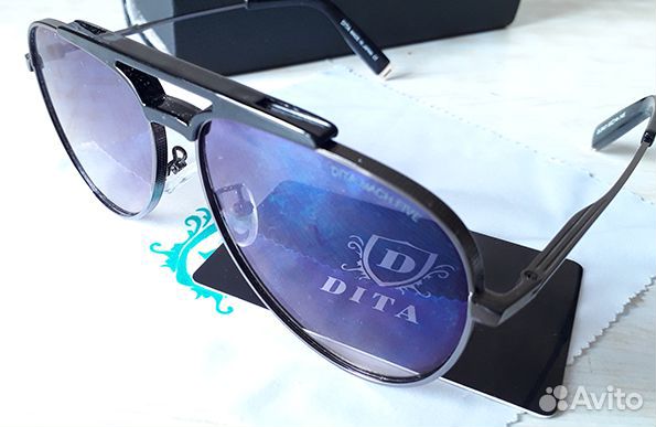 Стильные солнцезащитные очки dita mach five