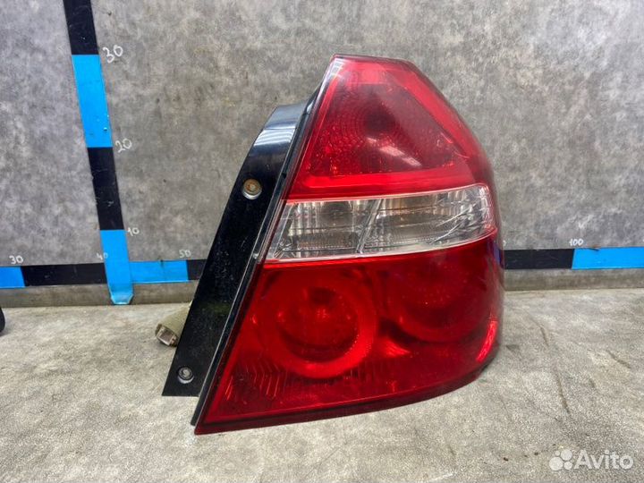 Фонарь задний правый Chevrolet Aveo седан 1.2