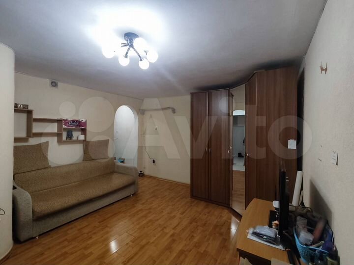 2-к. квартира, 42 м², 2/4 эт.