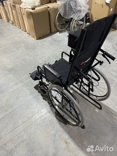 Коляска инвалидная с откидной спинкой