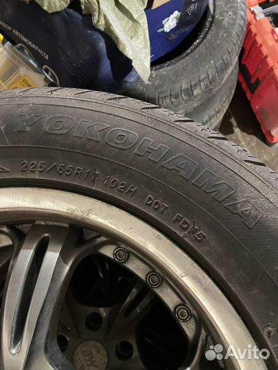 Yokohama Parada Spec-X 225/65 R17