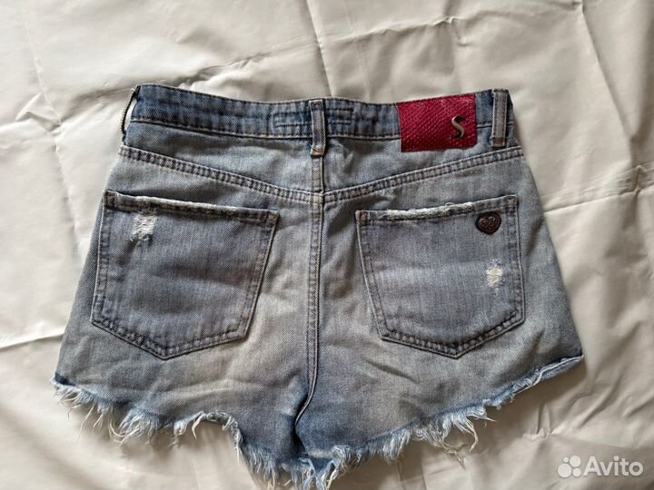 Джинсовые шорты