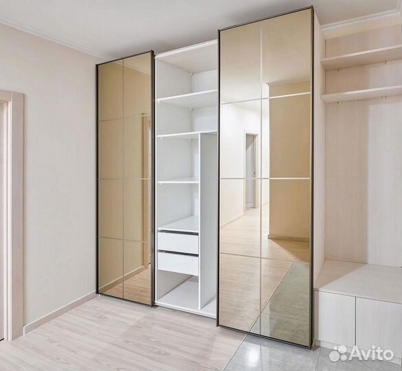 Шкаф купе современный