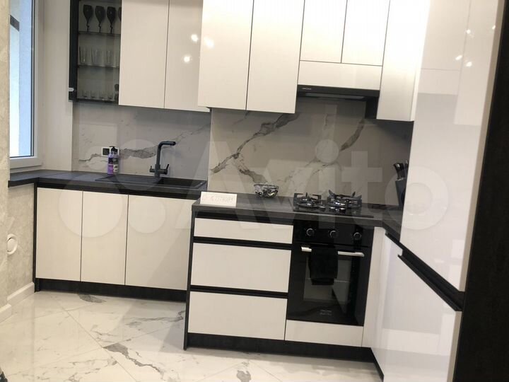 2-к. квартира, 48 м², 4/4 эт.