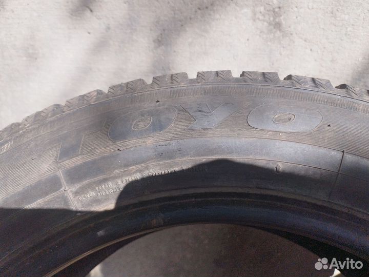 Toyo Observe GSi-5 215/60 R17 96Q