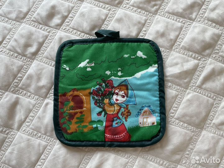 Кухонный фартук + прихватки новые