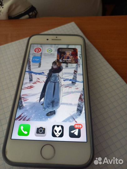 iPhone 8, 64 ГБ
