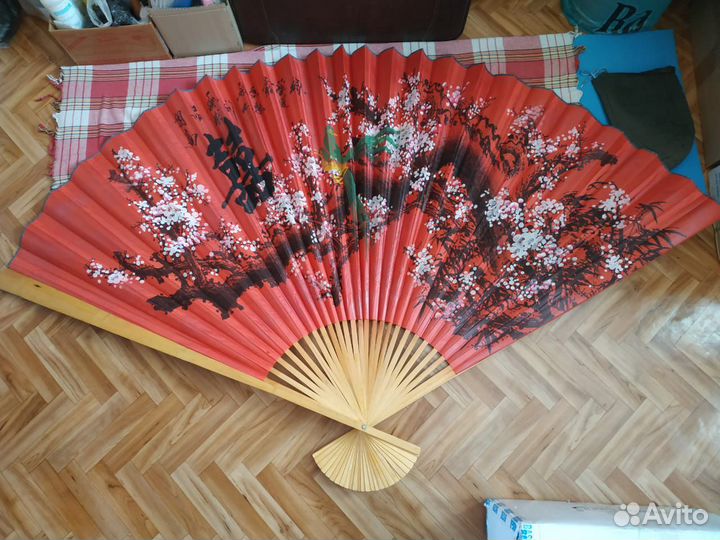 Веер настенный