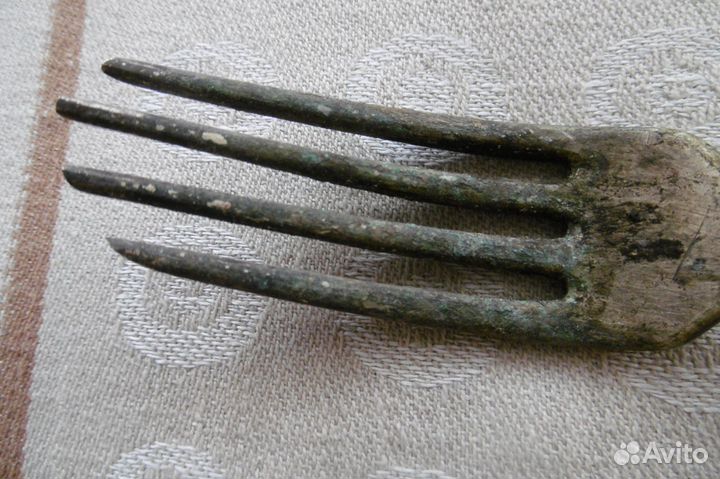 Вилка старинная именная с клеймом в виде инициалов