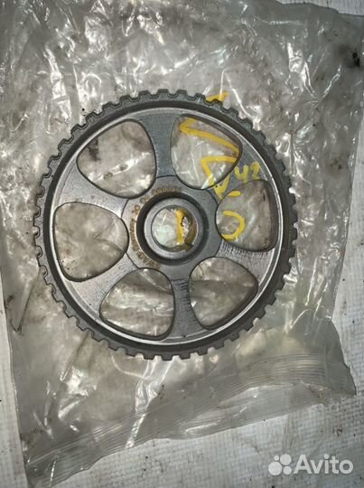 Шестерёнка распредвала 30040001