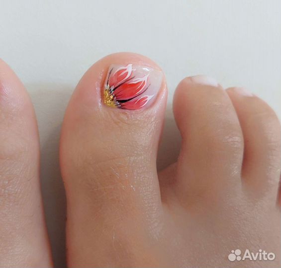 Маникюр педикюр