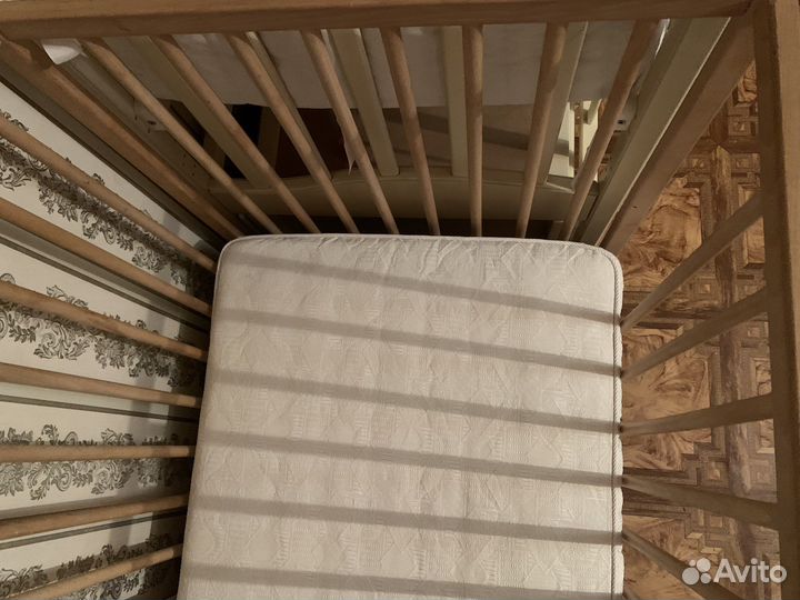 Детская кровать с матрасом бу +подарочек