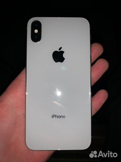 Телефон iPhone