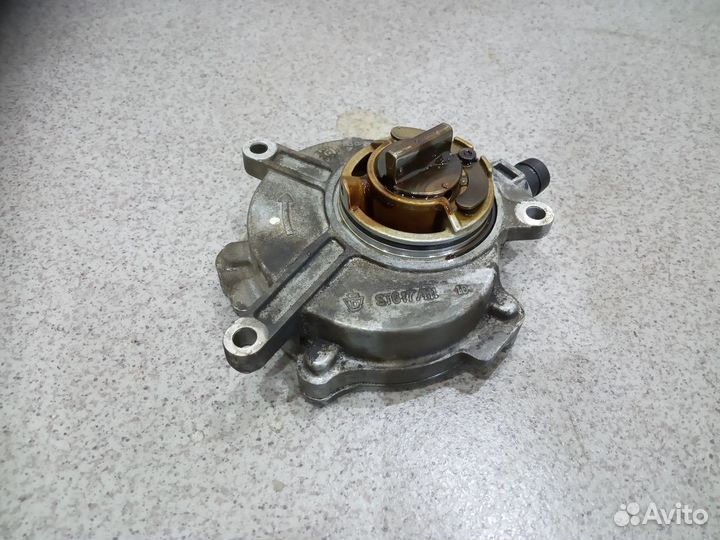 Вакуумный насос для 2.0 BWA Octavia A5 Passat B6