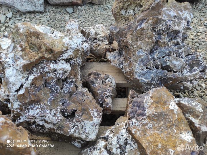 Камень для аквариума