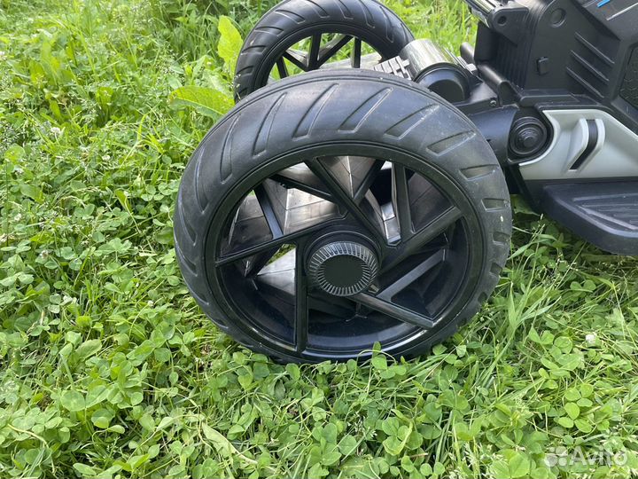 Электрический трицикл