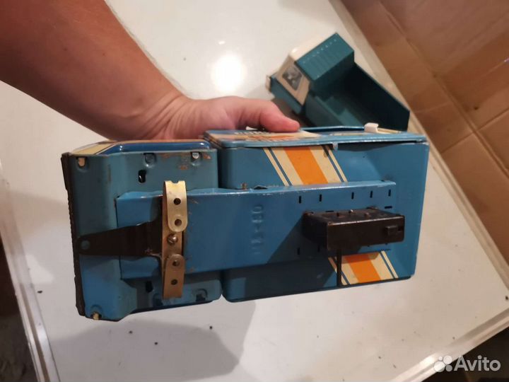 Металлическая машинка времен СССР 2 штуки