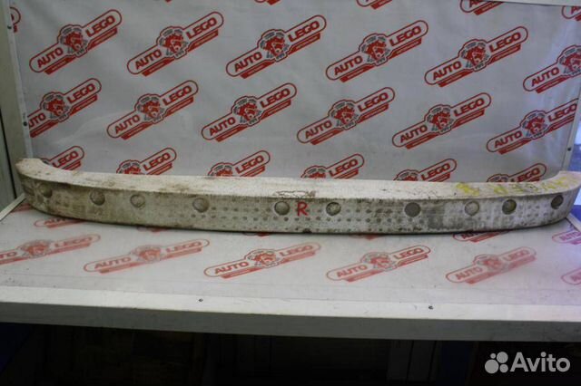 Пластик Mitsubishi Lancer 8 1999 MR184868