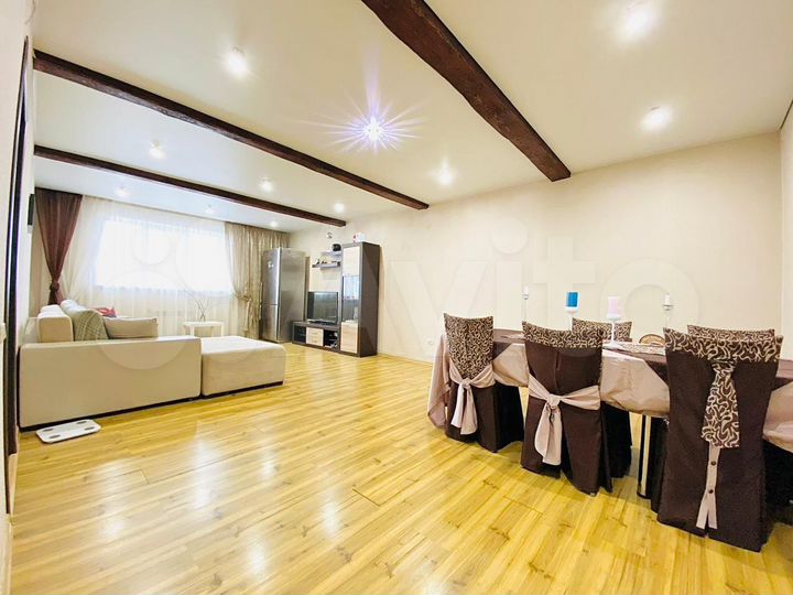 Дом 180 м² на участке 6,7 сот.