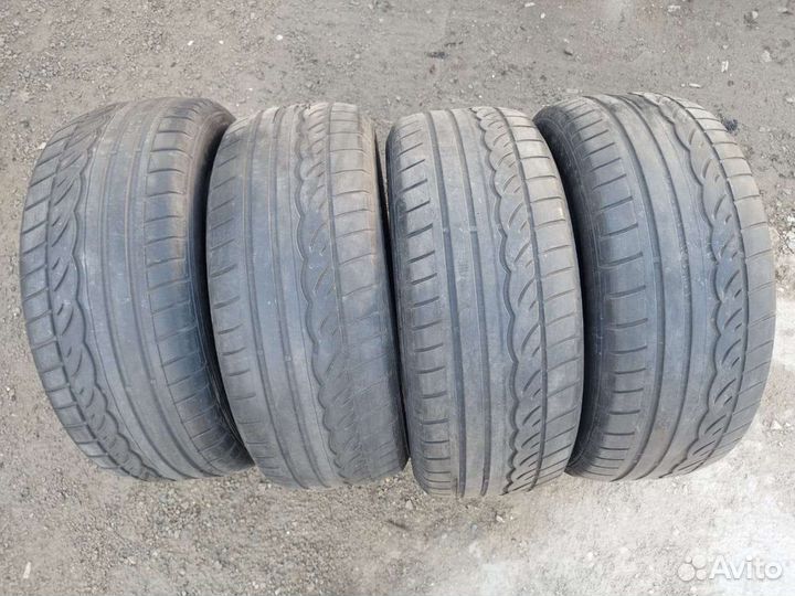 Dunlop SP Sport 01 235/55 R17 99V