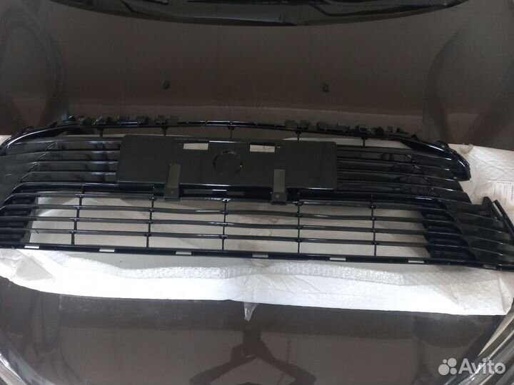 Решетка радиатора toyota corolla 2020г