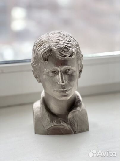 Бюст С.А. Есенина