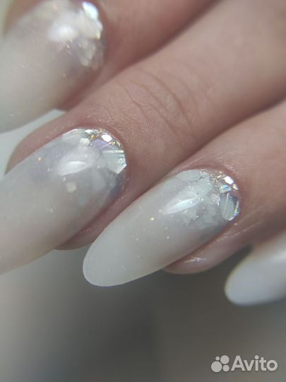 Маникюр, наращивание ногтей, гель-лак