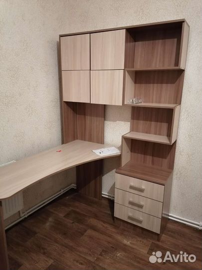 Угловой письменный стол бу