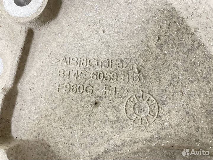 Крышка двигателя передняя Ford Explorer 2010