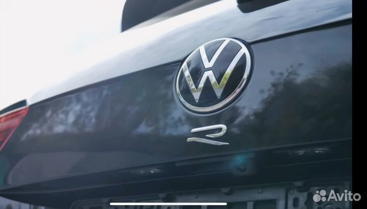 Задний значек хром tiguan NEW orig vwag