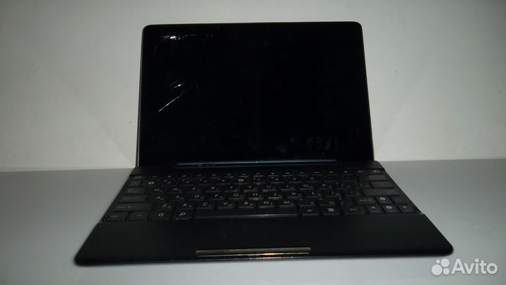 Планшет-трансформер Asus TF300T неисправный