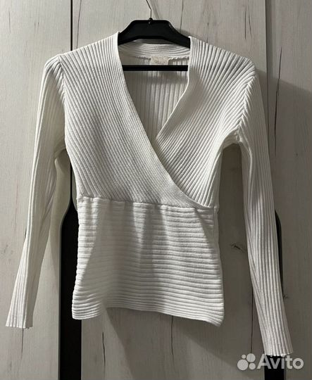 Женская кофточка в рубчик как новая 42-44р