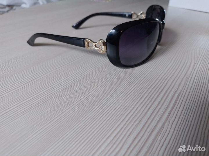 Солнцезащитные очки женские