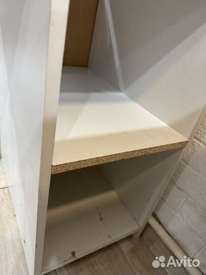 Маникюрный стол