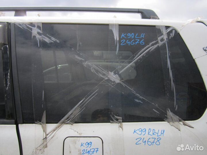 Стекло собачника левое Mitsubishi Challenger K99