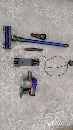 Вертикальный пылесос dyson