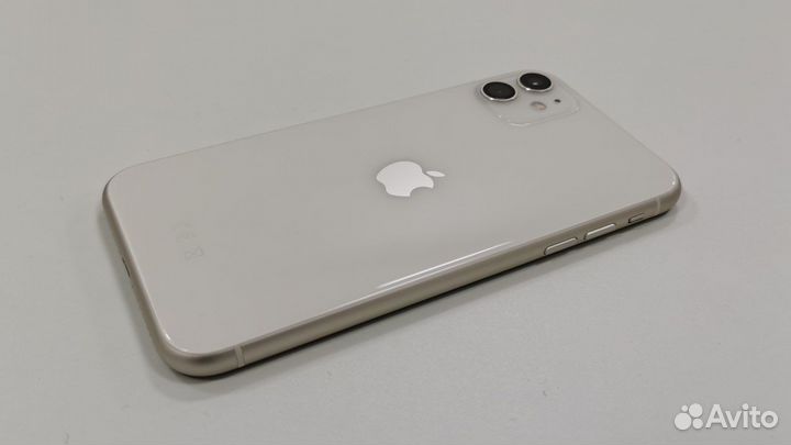 Телефон iPhone 11