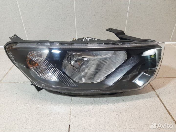 Фара правая LADA Granta