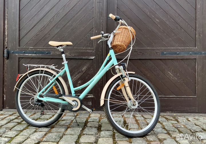 Велосипед взрослый женский с корзиной