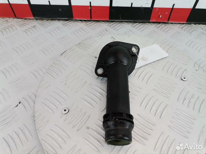 Корпус термостата Audi A4 B5 рест. 2001 038121121