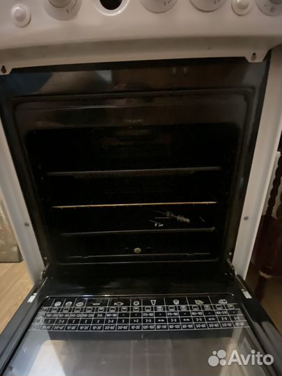 Продам газовую плиту бу
