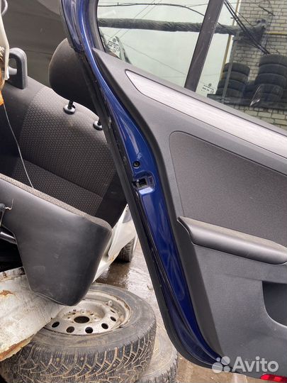 Дверь задняя левая Volkswagen jetta 6