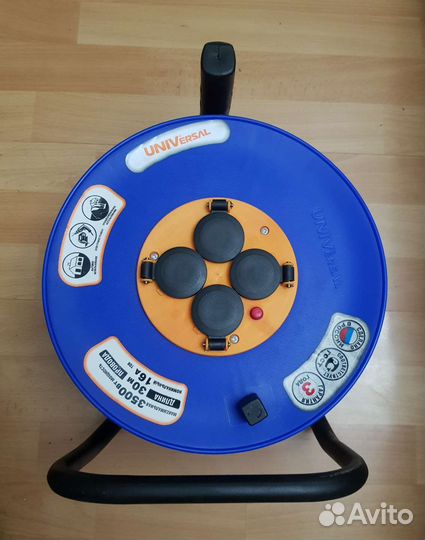 Удлинитель на катушке