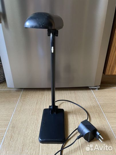 Лампа настольная