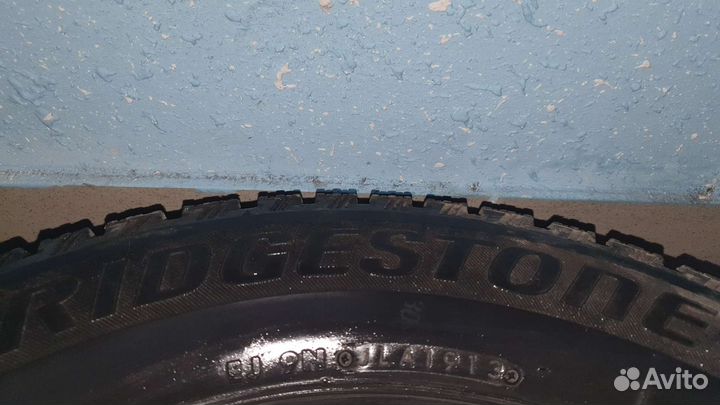 Bridgestone Blizzak Spike-01 195/65 R15 91T
