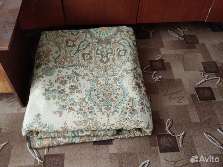 Ковер шерстяной 2 на 3 со стены