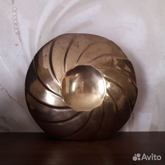 Винтажная бронзовая ваза